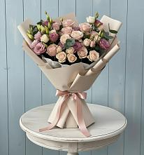 Букет цветов из:  Розы и Лизиантусы в Краснооктябрьском