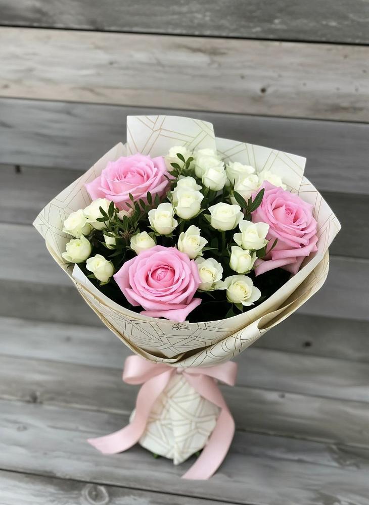 Букет цветов из: Розы в Краснооктябрьском