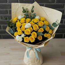 Букет цветов из:  Розы в Краснооктябрьском