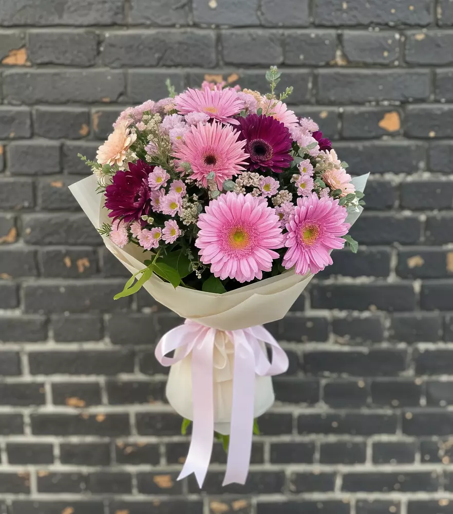 Букет цветов из: Герберы и Хризантемы в Краснооктябрьском
