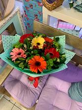 Букет цветов из:  Герберы, Хризантемы и Альстромерии #REPLACE_PRED# Краснооктябрьском
