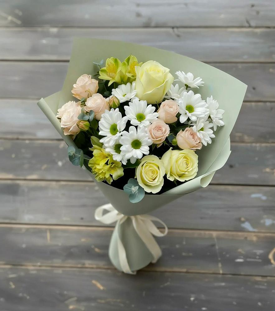 Букет цветов из: Альстромерии, Розы и Хризантемы в Краснооктябрьском