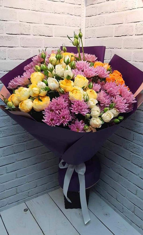 Букет цветов из: Хризантемы и Розы в Краснооктябрьском
