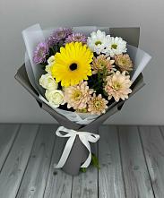 Букет цветов из:  Розы, Герберы и Хризантемы в Краснооктябрьском