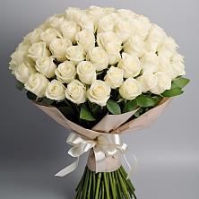 Букет 101 беля роза Белоснежка в Краснооктябрьском