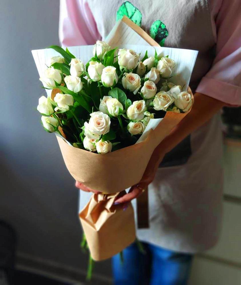 Букет цветов из: Розы в Краснооктябрьском