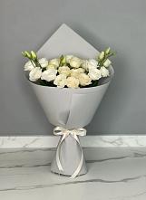 Букет цветов из:  Розы и Лизиантусы в Краснооктябрьском